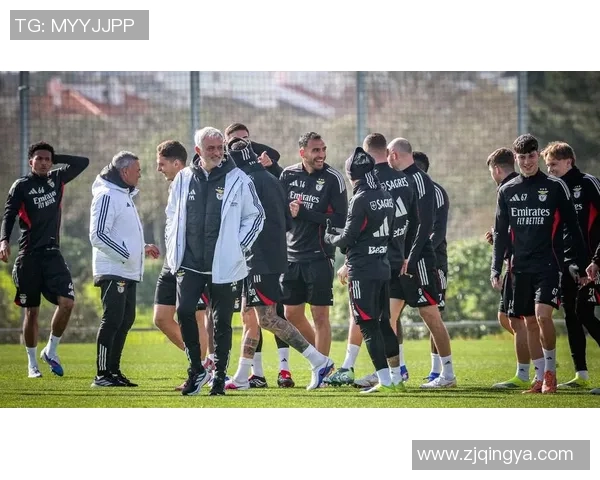 欧冠激战本菲卡与切尔西战成平局红牌事件引发全场热议与转会传闻